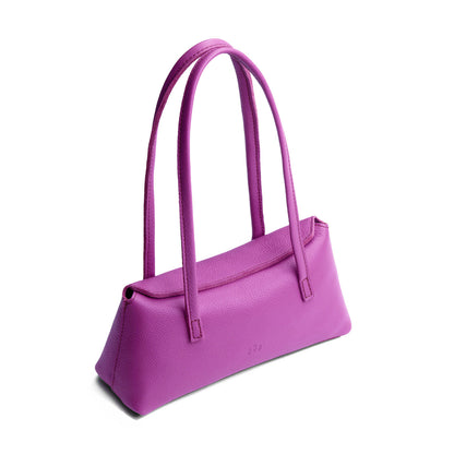 Cattleya | Leather bowler bag with magnetic closure