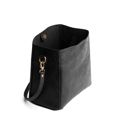 Dahlia | Symmetrical bucket bag with latch closure and removable crossbody strap