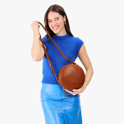 Meadow*Large | Circle shaped crossbody bag with top zipper