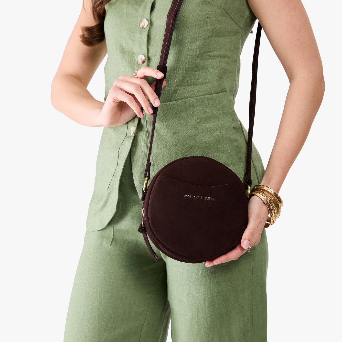 Velvet Brown*Small | Circle shaped crossbody bag with top zipper