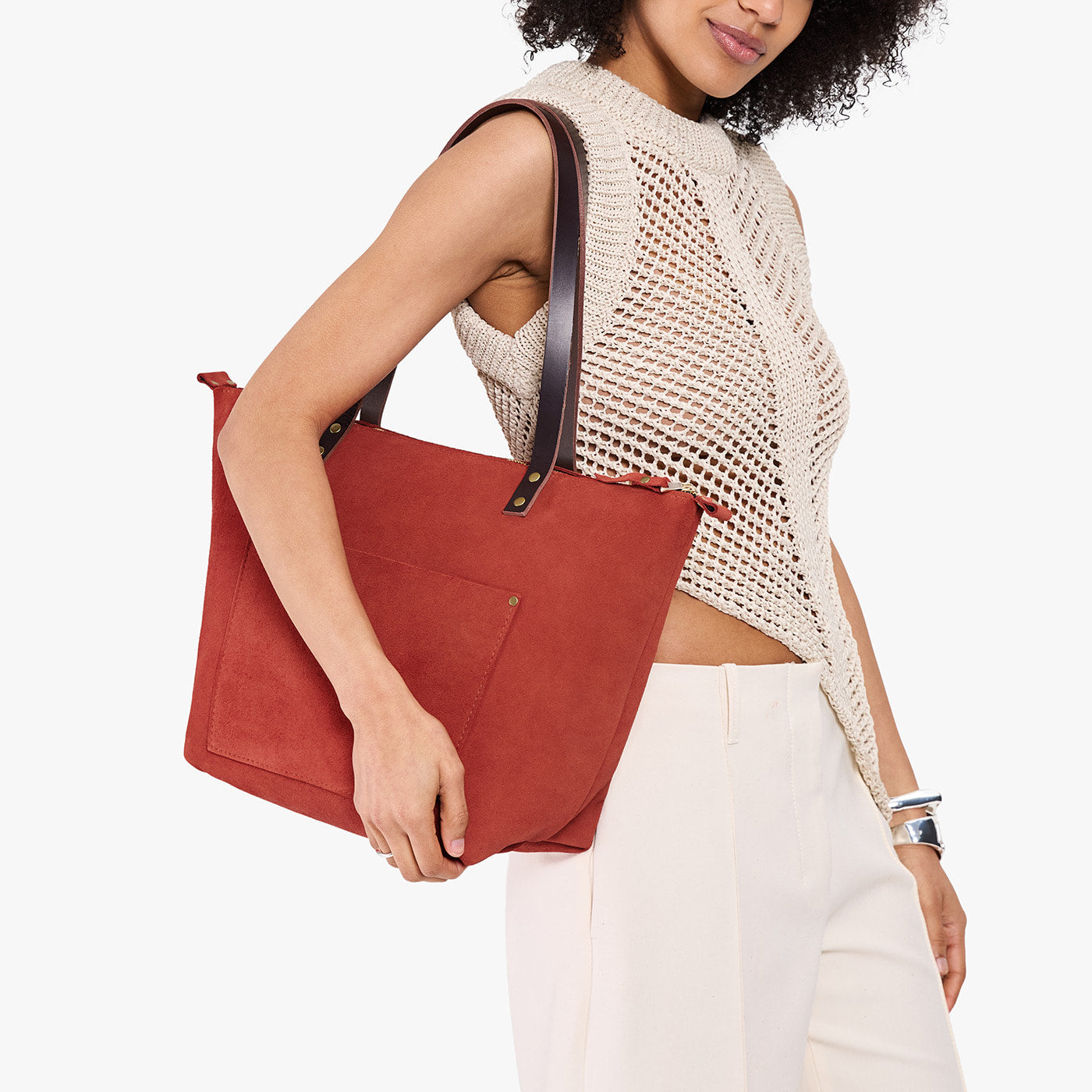 Cinnabar*Zipper | Large leather tote bag with sturdy bridle handles and front pocket