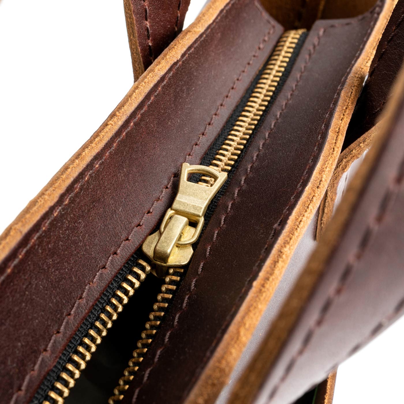 Cognac*Zipper | Midsize crossbody tote with handles and a pocket