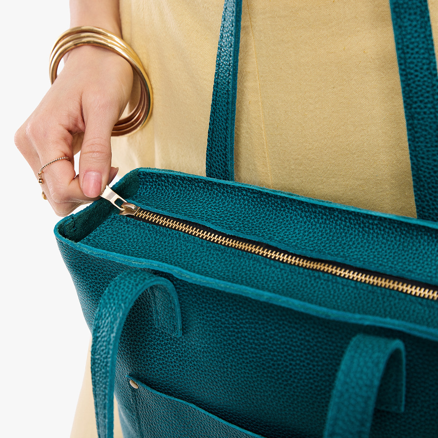 Aquarius*Zipper | Medium Tote with dual shoulder straps and crossbody strap