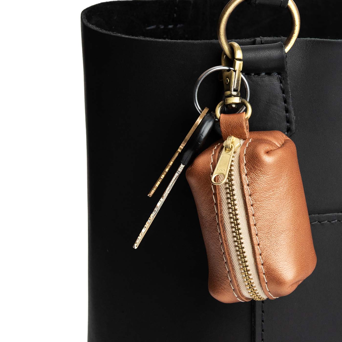 All Color: Hava | Leather small keychain pouch