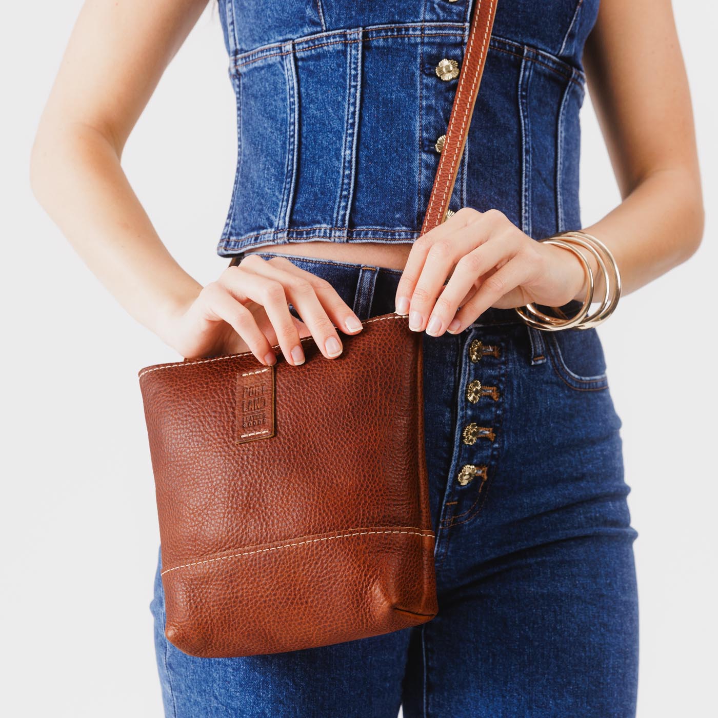 Nutmeg | Small rectangular crossbody purse with top zipper and interior pocket