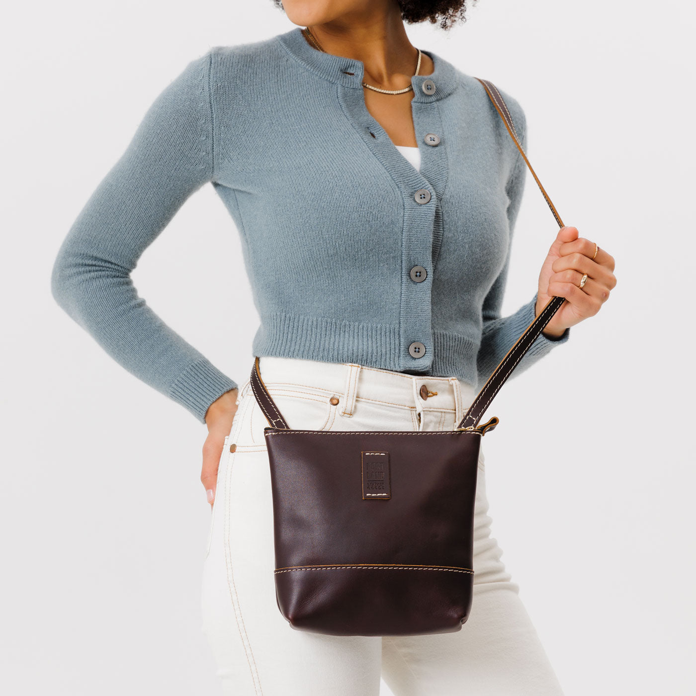 Grizzly | Small rectangular crossbody purse with top zipper and interior pocket