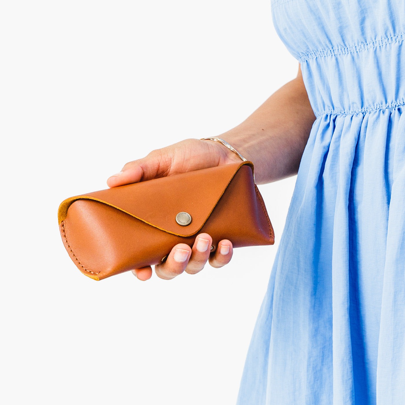 Honey | Leather sunglasses case with snap closure