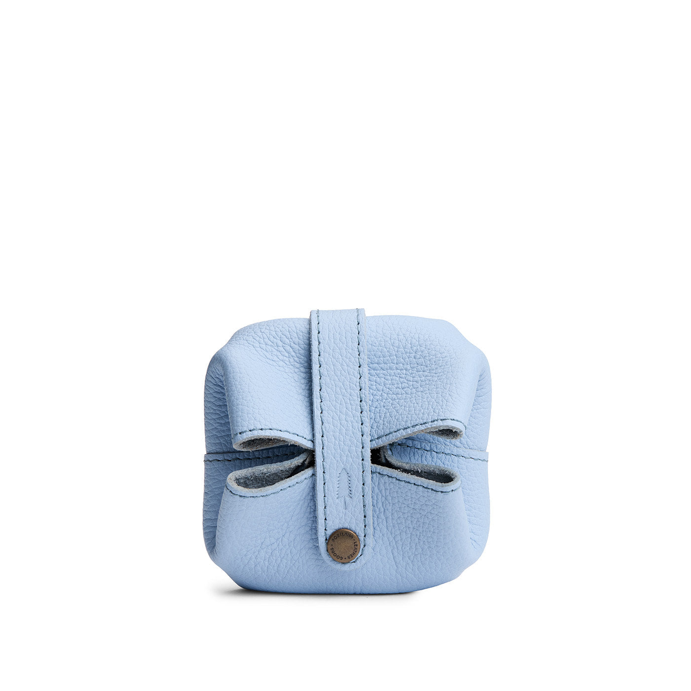 Skyway | Foldable square leather pouch with snap closure closed