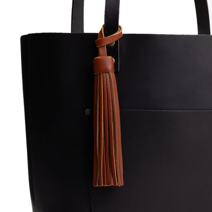 Chestnut*Jumbo | Fringed leather tassel with leather loop