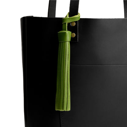 Green Apple*Jumbo | Fringed leather tassel with leather loop