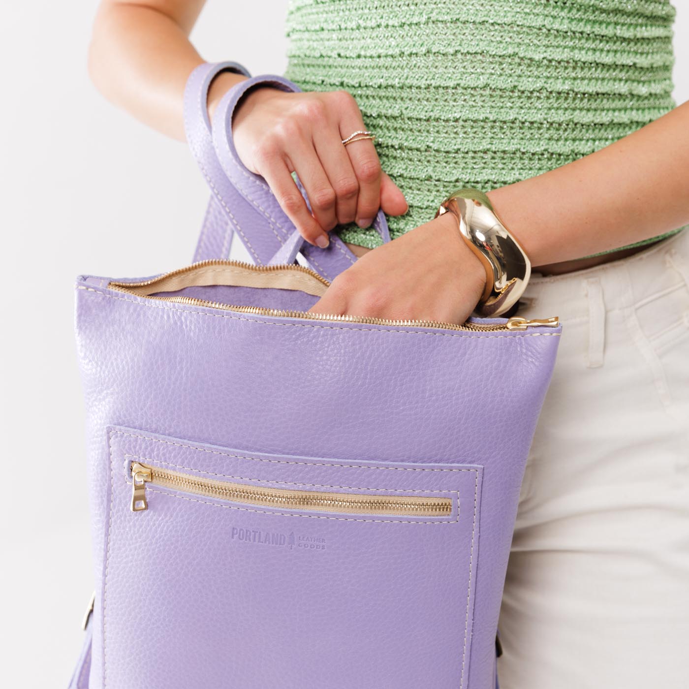 Wisteria | Model opening rectangular slim leather laptop backpack