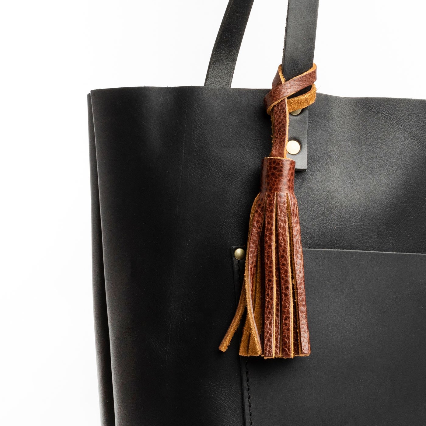 Nutmeg*Large | Fringed leather tassel with leather loop