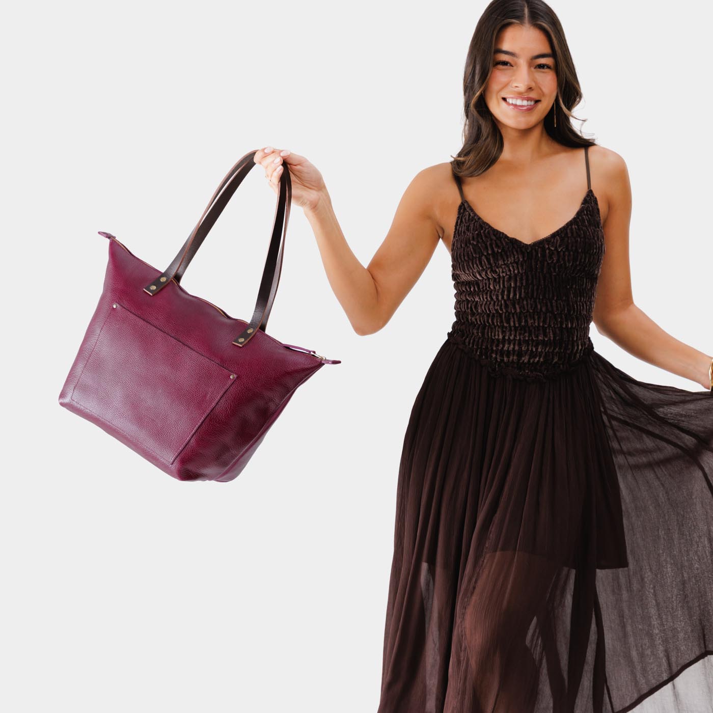 Orchid*Zipper | Large leather tote bag with sturdy bridle handles and front pocket