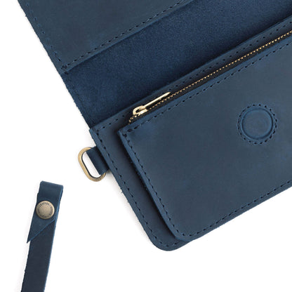 Deep Water | Leather wallet clutch with wristlet and magnetic closure