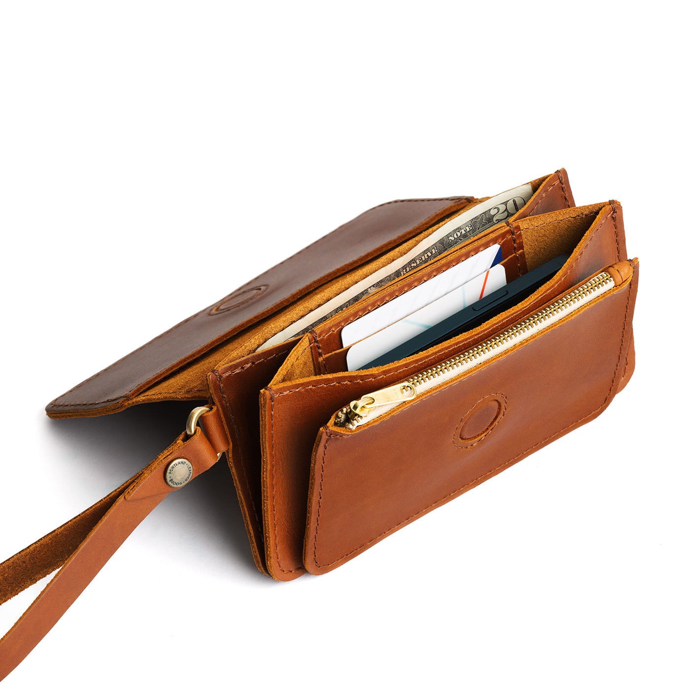 Honey | Leather wallet clutch with wristlet and magnetic closure