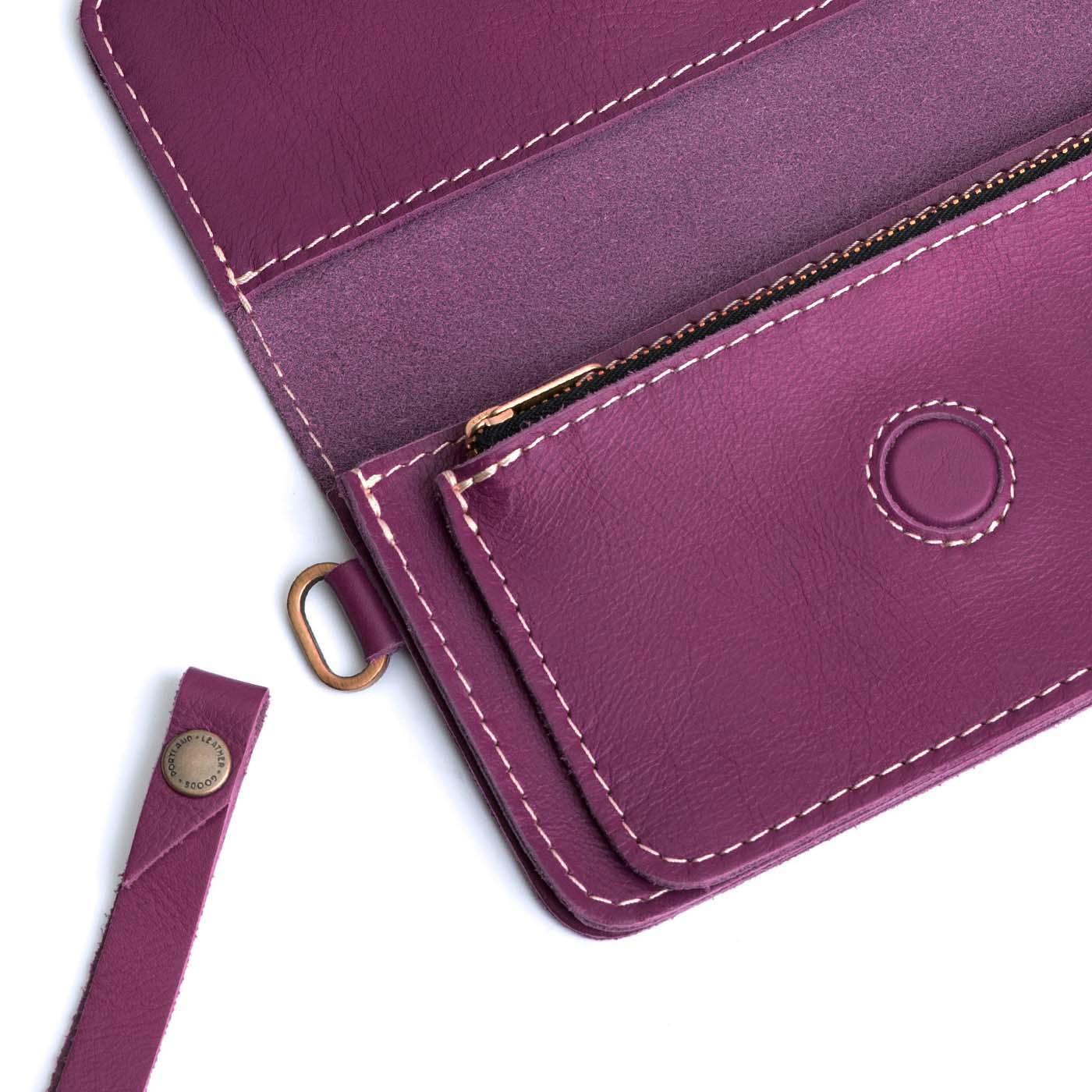 Sweet Pea | Leather wallet clutch with wristlet and magnetic closure
