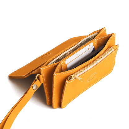 Turmeric | Leather wallet clutch with wristlet and magnetic closure