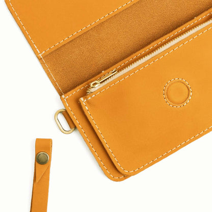 Turmeric | Leather wallet clutch with wristlet and magnetic closure