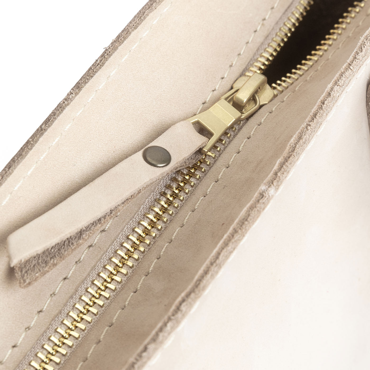 Dragon Bone*Zipper | Structured mid-size tote bag with overlapping panels and crossbody strap