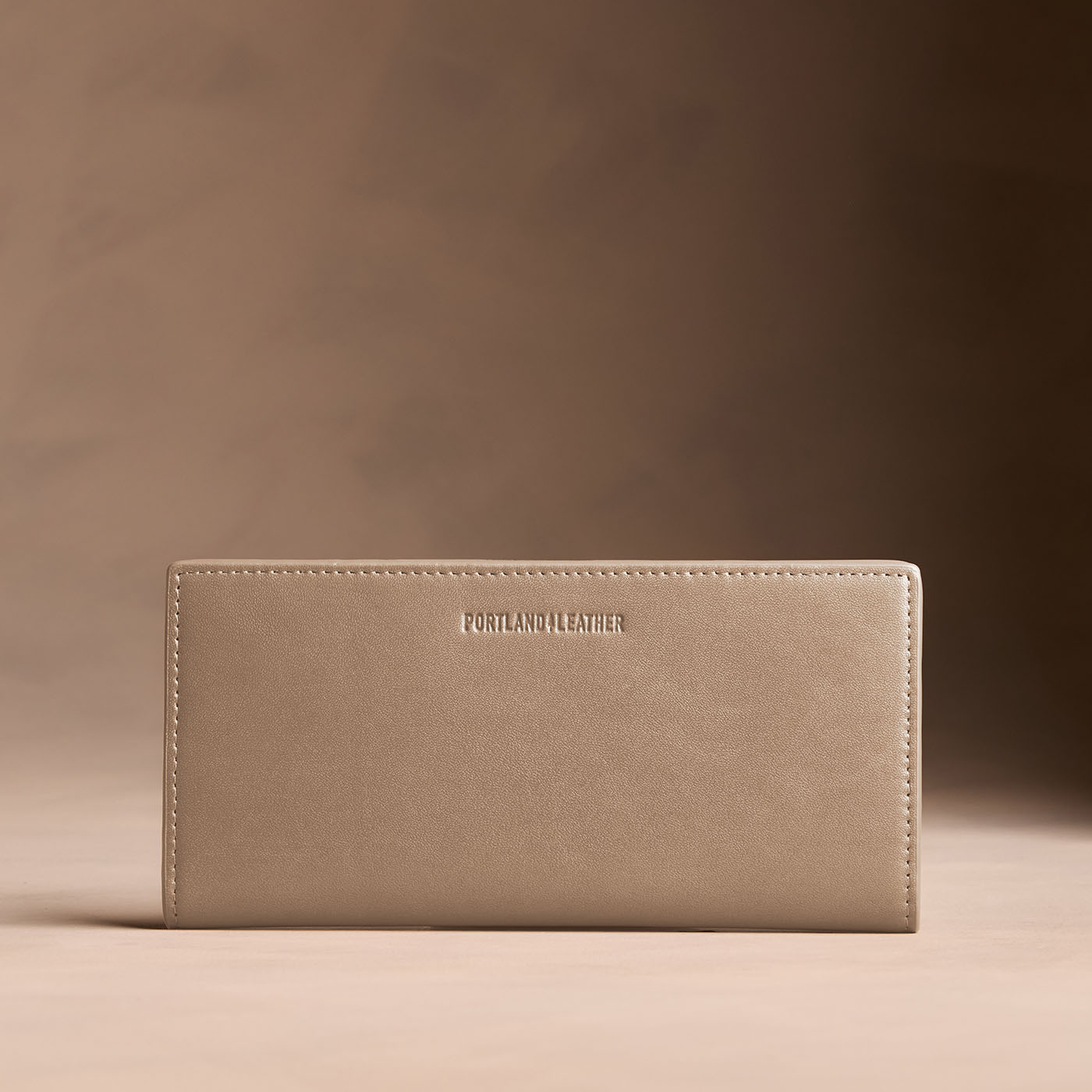 Satine*Large | Slim leather bifold wallet with multiple card slots and a zippered back pocket
