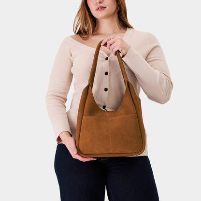 Jackson*Large | U-shaped, flat-bottomed leather shoulder bag with two outside pockets