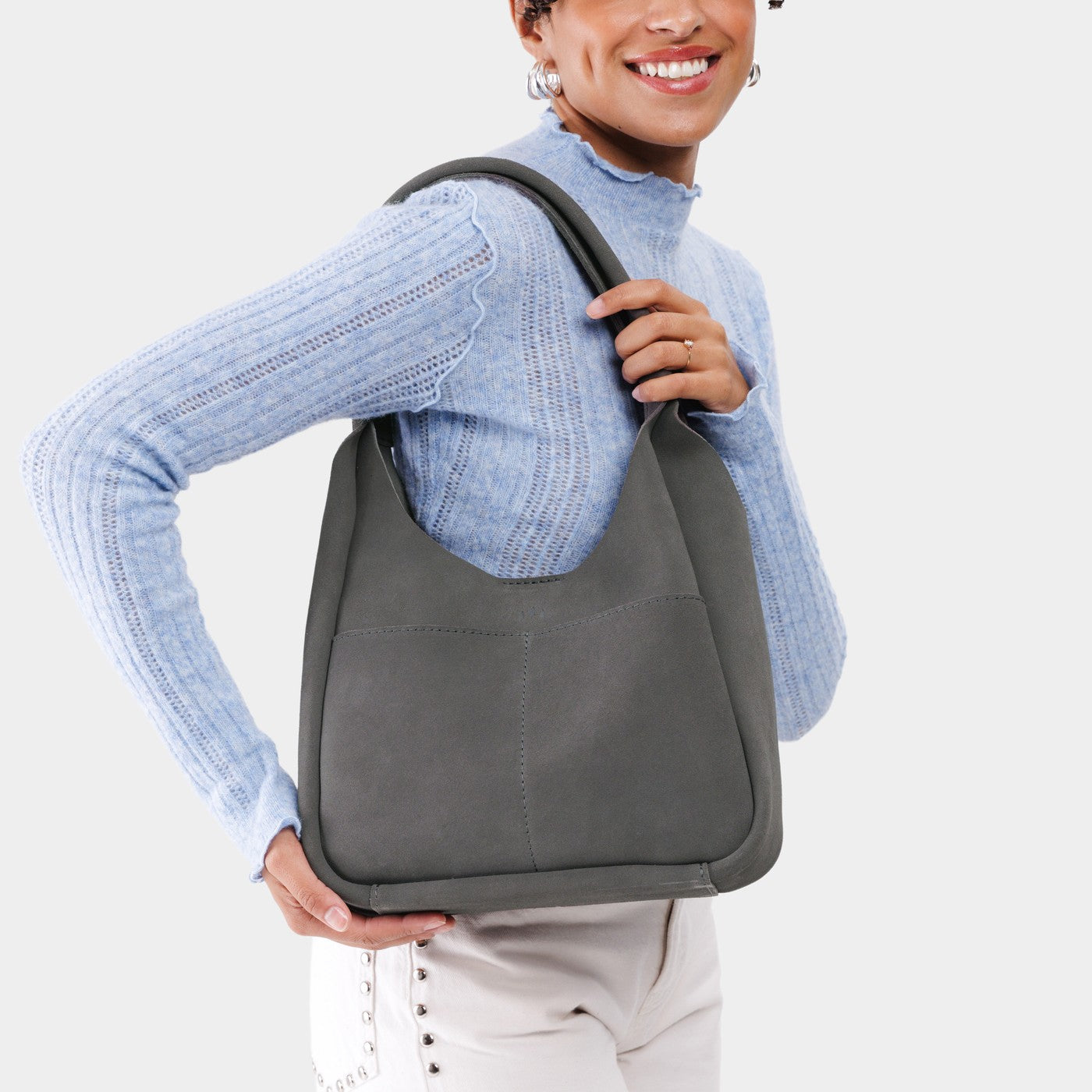 Smoke Grey*Large | U-shaped, flat-bottomed leather shoulder bag with two outside pockets