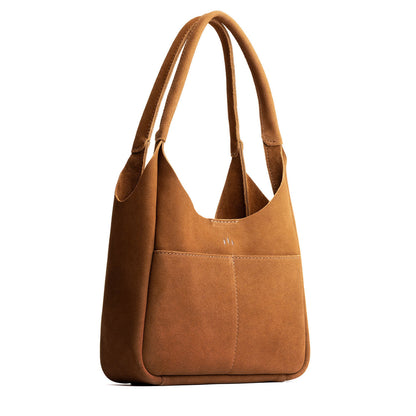 Jackson*Large | U-shaped, flat-bottomed leather shoulder bag with two outside pockets