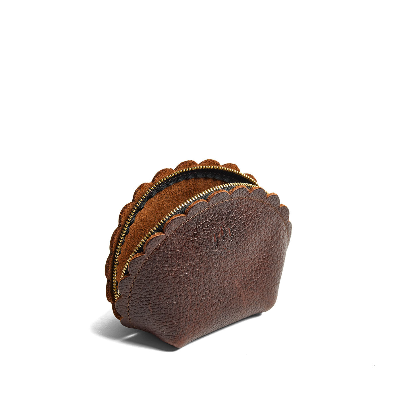 Coldbrew*Large | Curved leather pouch with zipper and scalloped edges