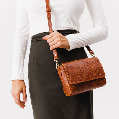 Meadow*Mini | Small Leather Crossbody Bag with Magnetic Messenger Bag Closure