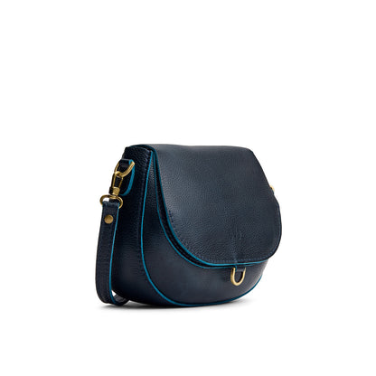 Boreal*Small | Petite leather Crossbody with a flap and magnetic closure