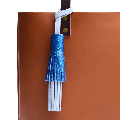 Skyway | A two tiered fringe tassel on a Tote Bag