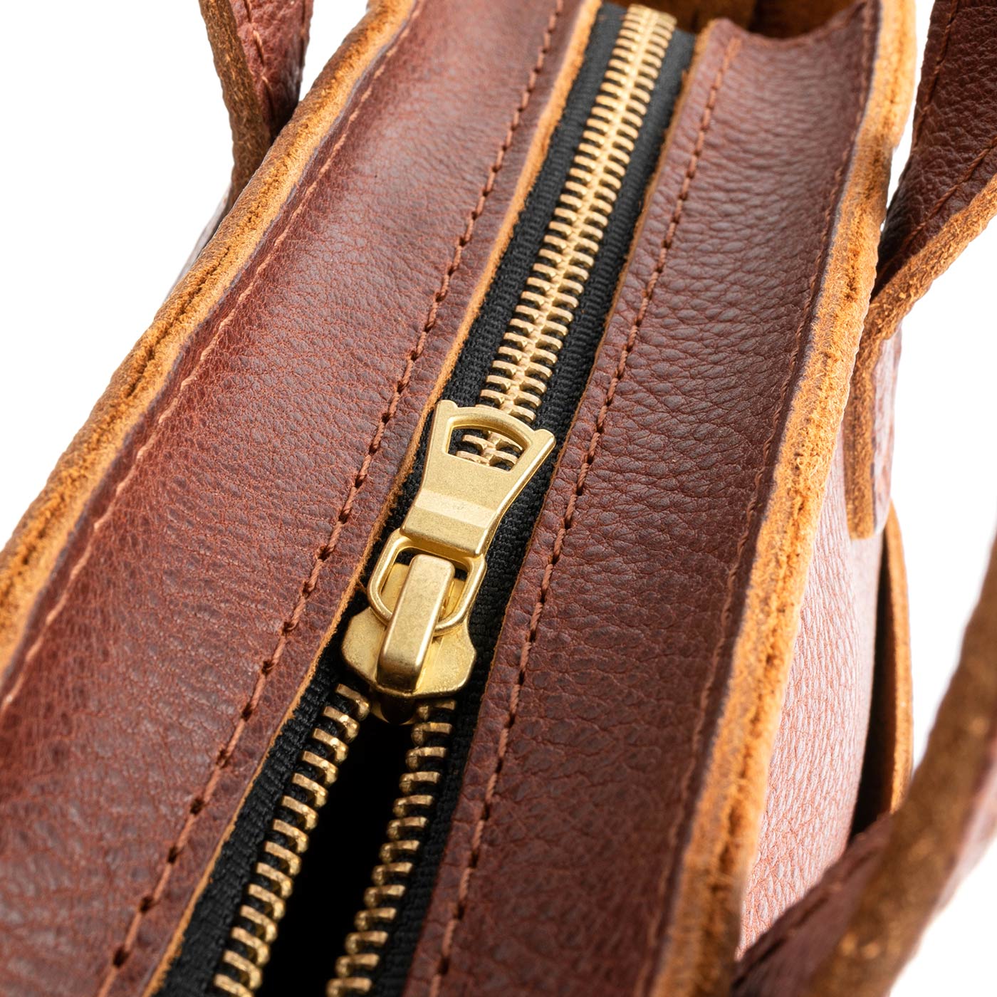 Nutmeg*Zipper | Midsize crossbody tote with handles and a pocket