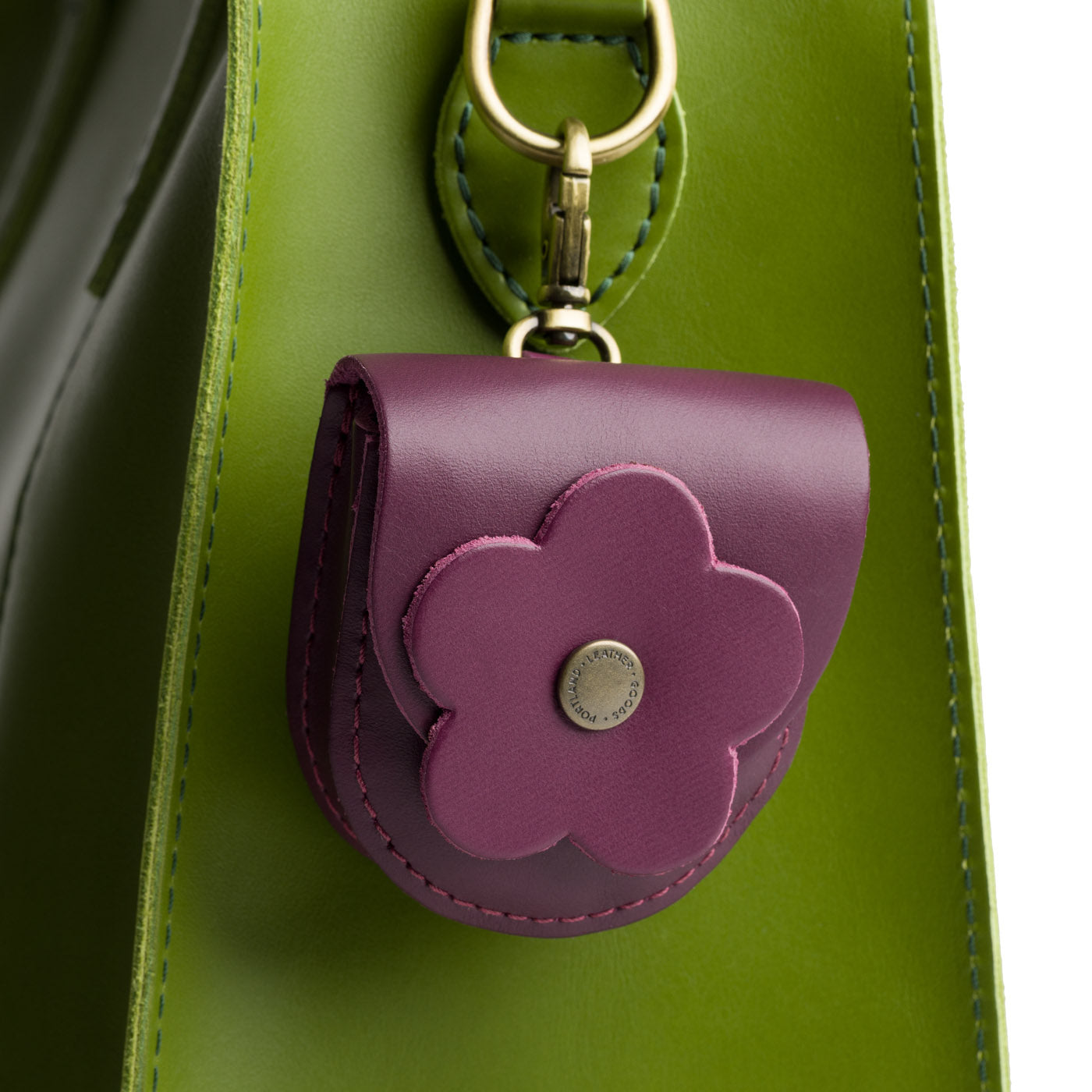 Lollipop | U shaped pouch with leather flower applique