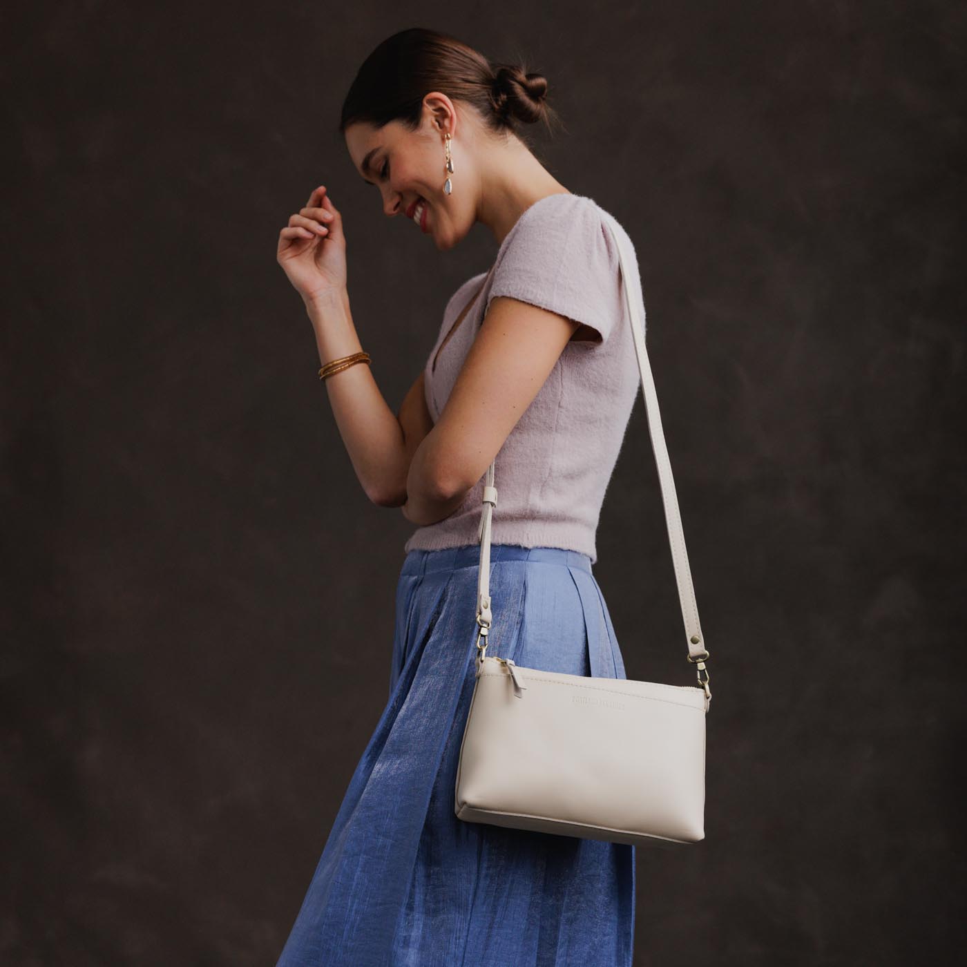 Bone*Classic | Zip top petite crossbody bag with detachable strap