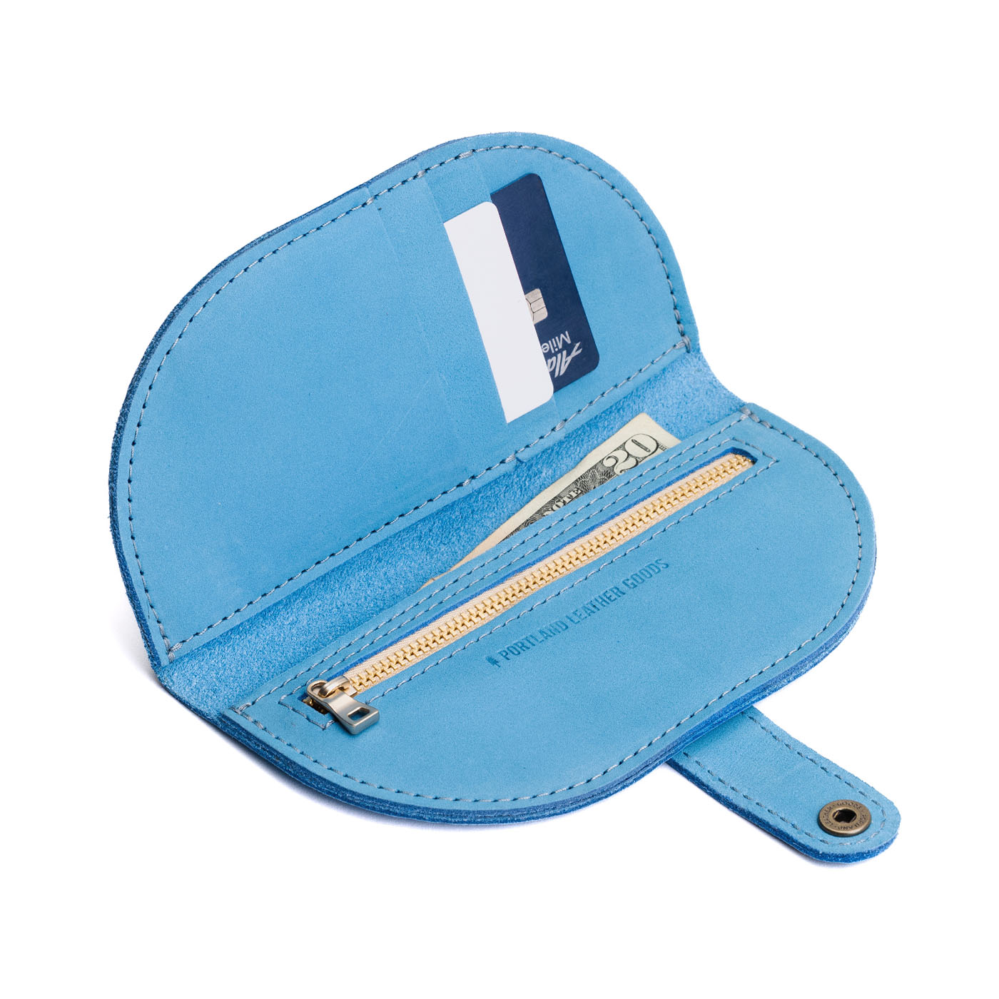 Iceberg Blue | Semicircle bifold wallet with snap closure