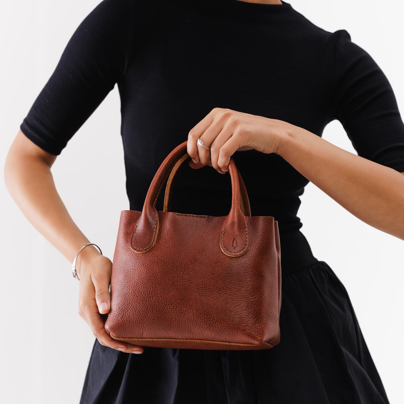 Nutmeg*Small | Petite tote purse with structured leather handles and crossbody strap VARIANT2