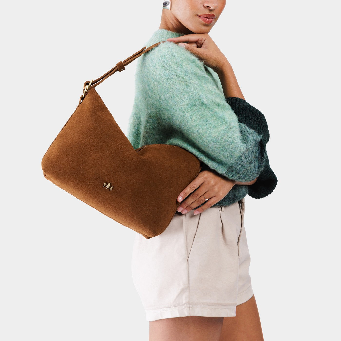 Jackson*Large | Medium sized slouchy leather shoulder bag with zipper opening and three metal tree emblems