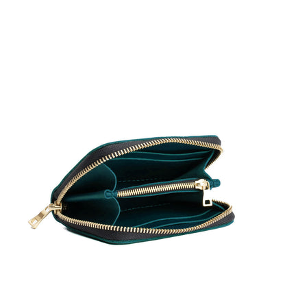 Harbor | Small leather wallet with zipper and PLG logo