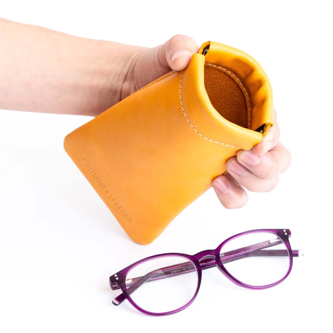 Sunflower | Leather glasses case with hidden metal spring closure