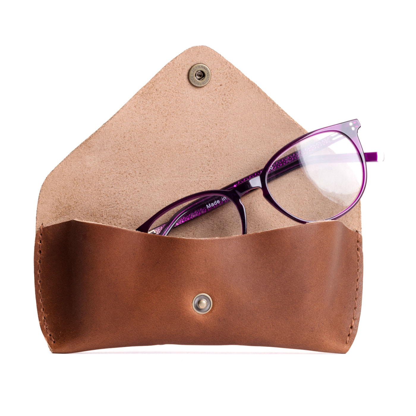 English Tan | Leather sunglasses case with snap closure