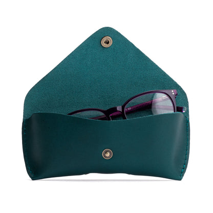 Harbor | Leather sunglasses case with snap closure